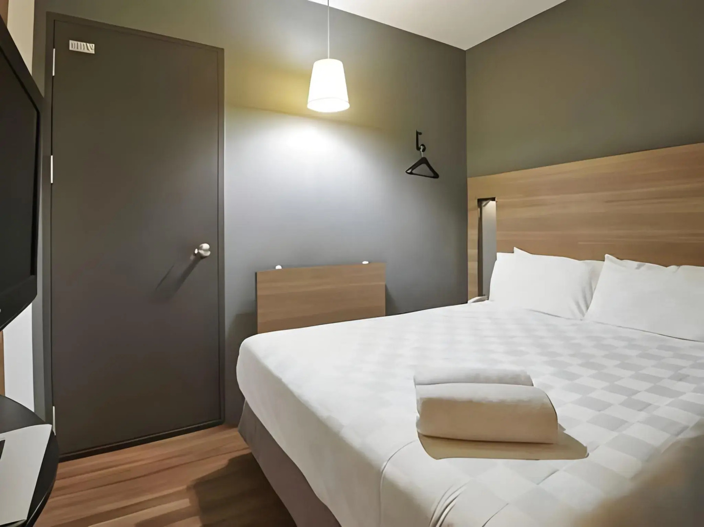 The Leverage Business Hotel Mergong