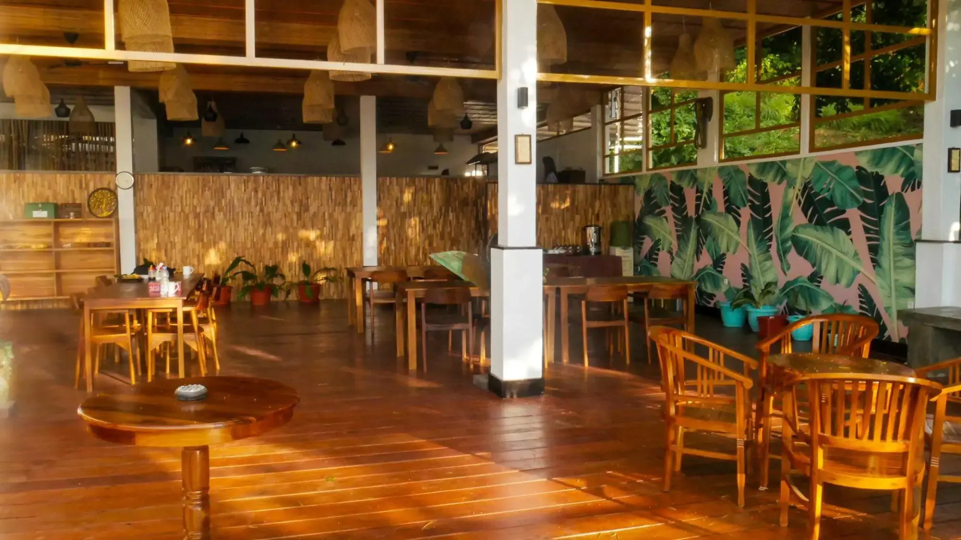 Bastianos Lembeh Dive Resort
