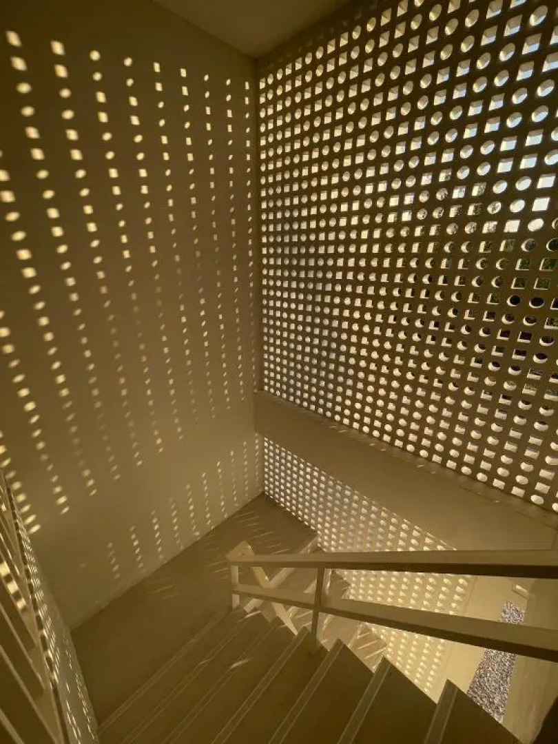 Lake House Naka Cave