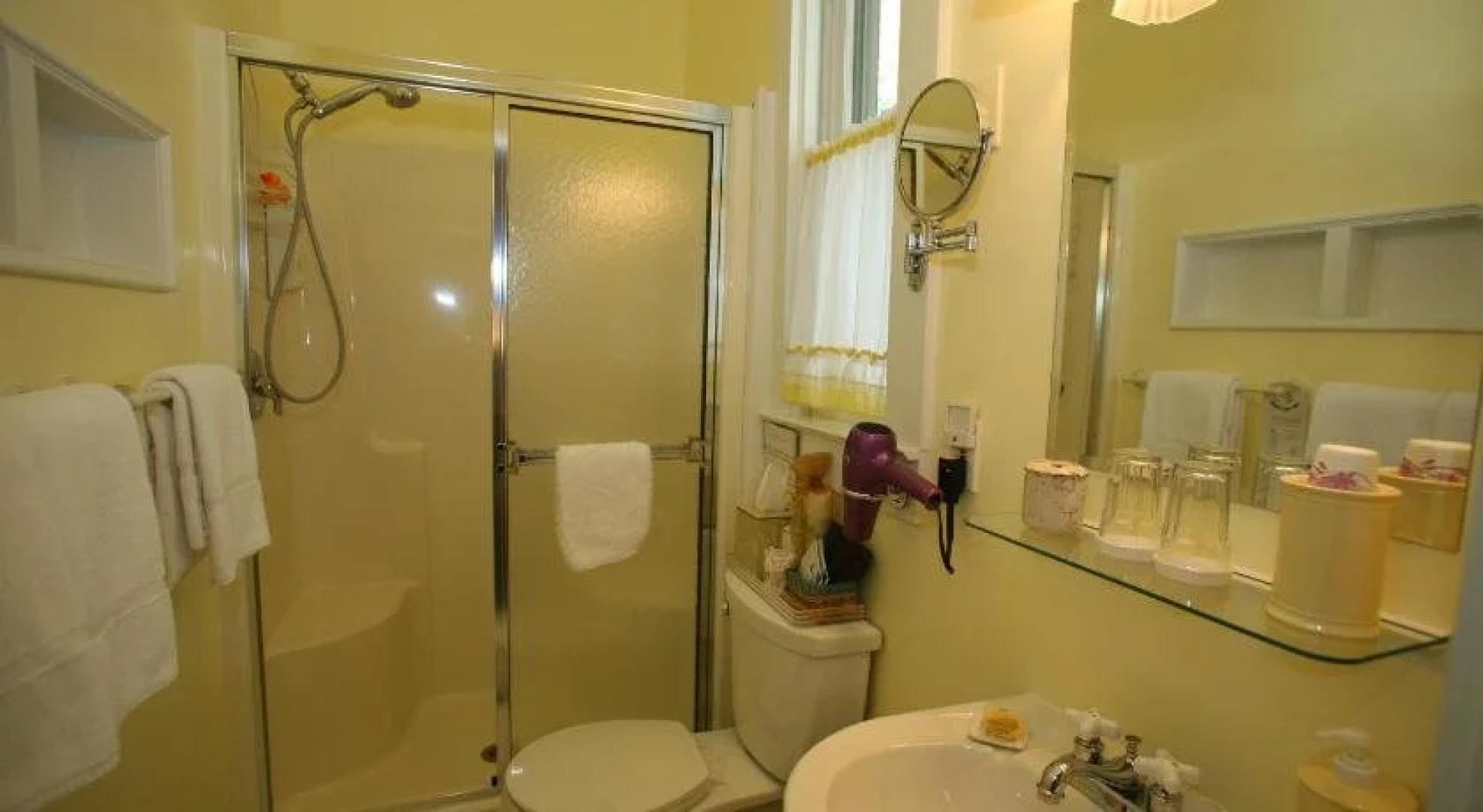 C.W. Worth House Bed and Breakfast