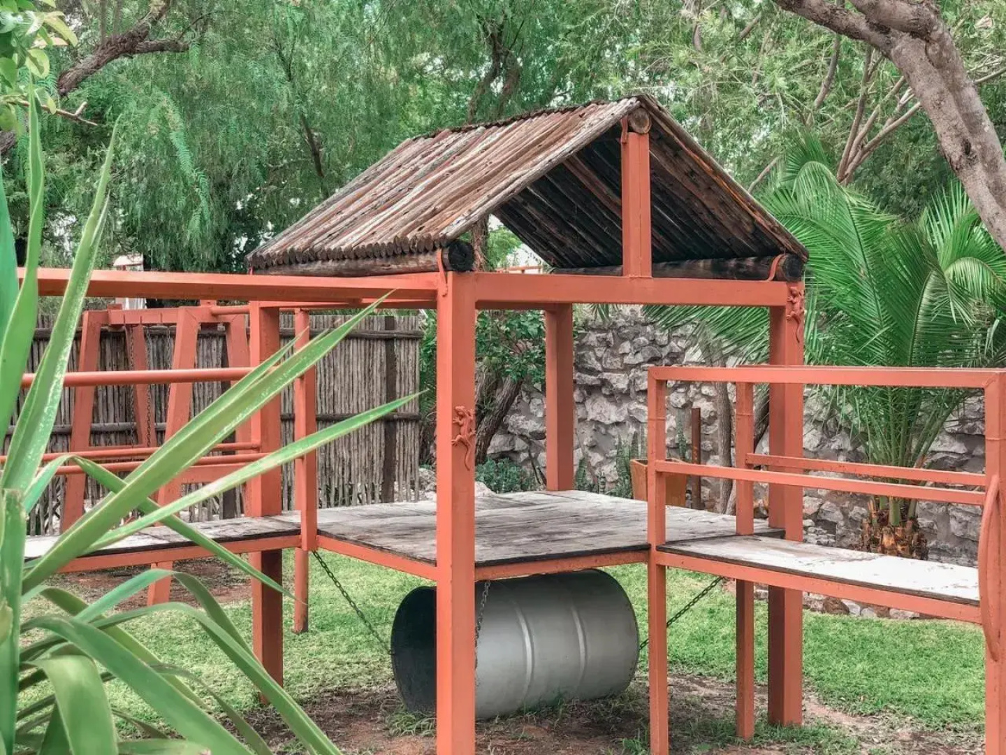 Nkisi Guesthouse