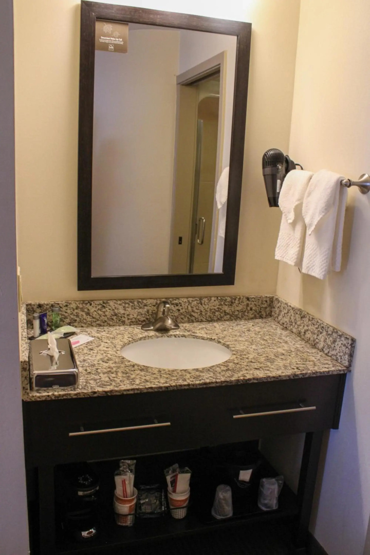Sleep Inn Bend Crossroads Plaza