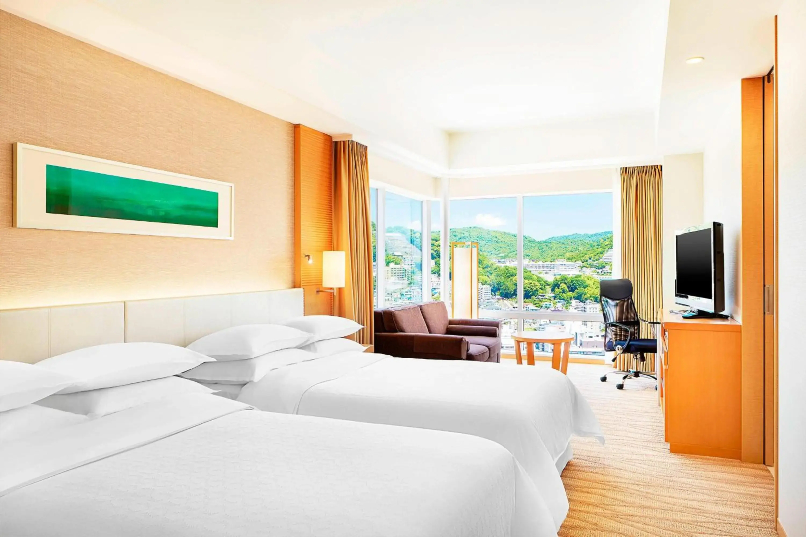 Отель Sheraton Grand Hiroshima