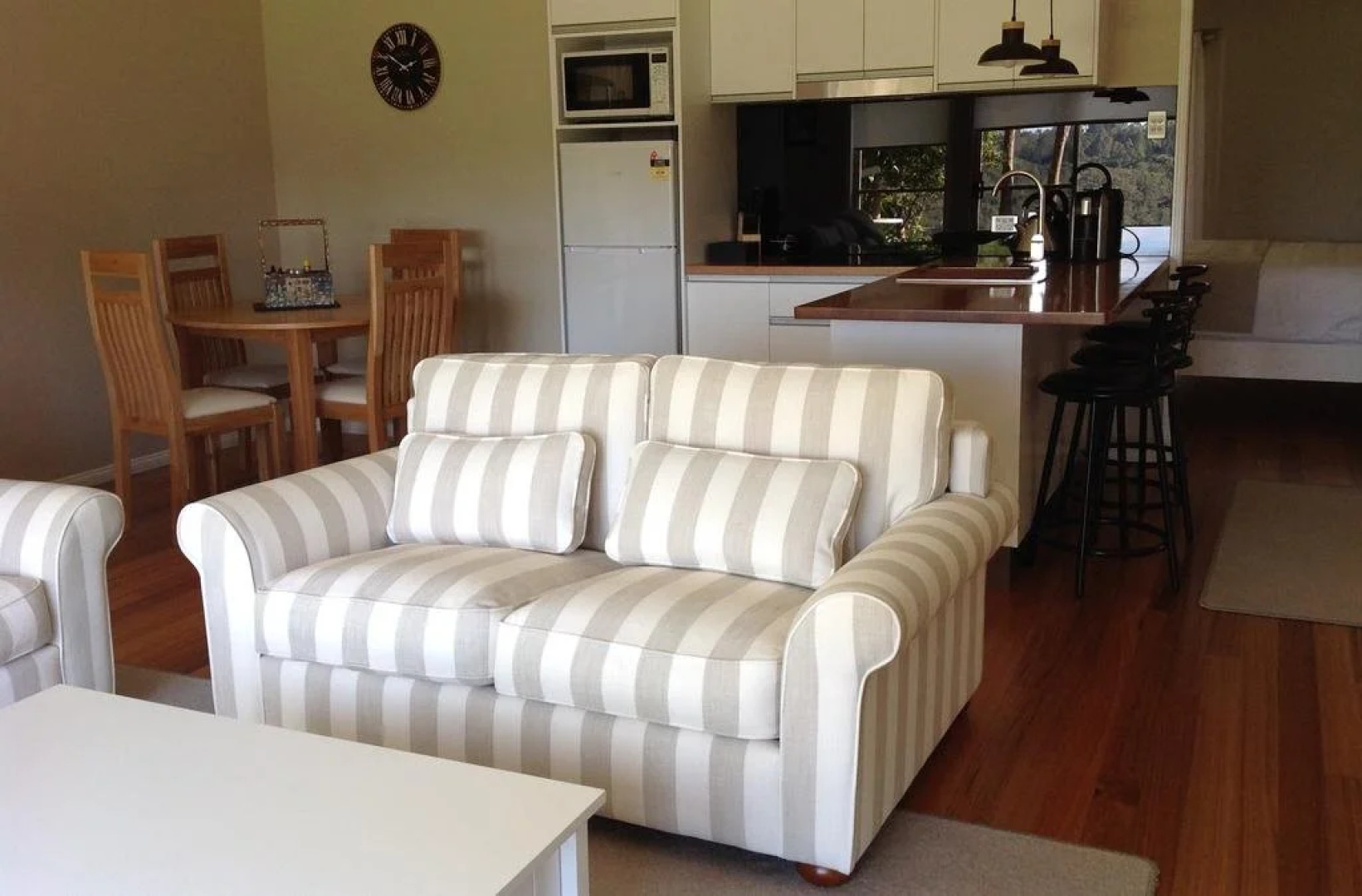 The Avenue at Montville Luxury Cottage