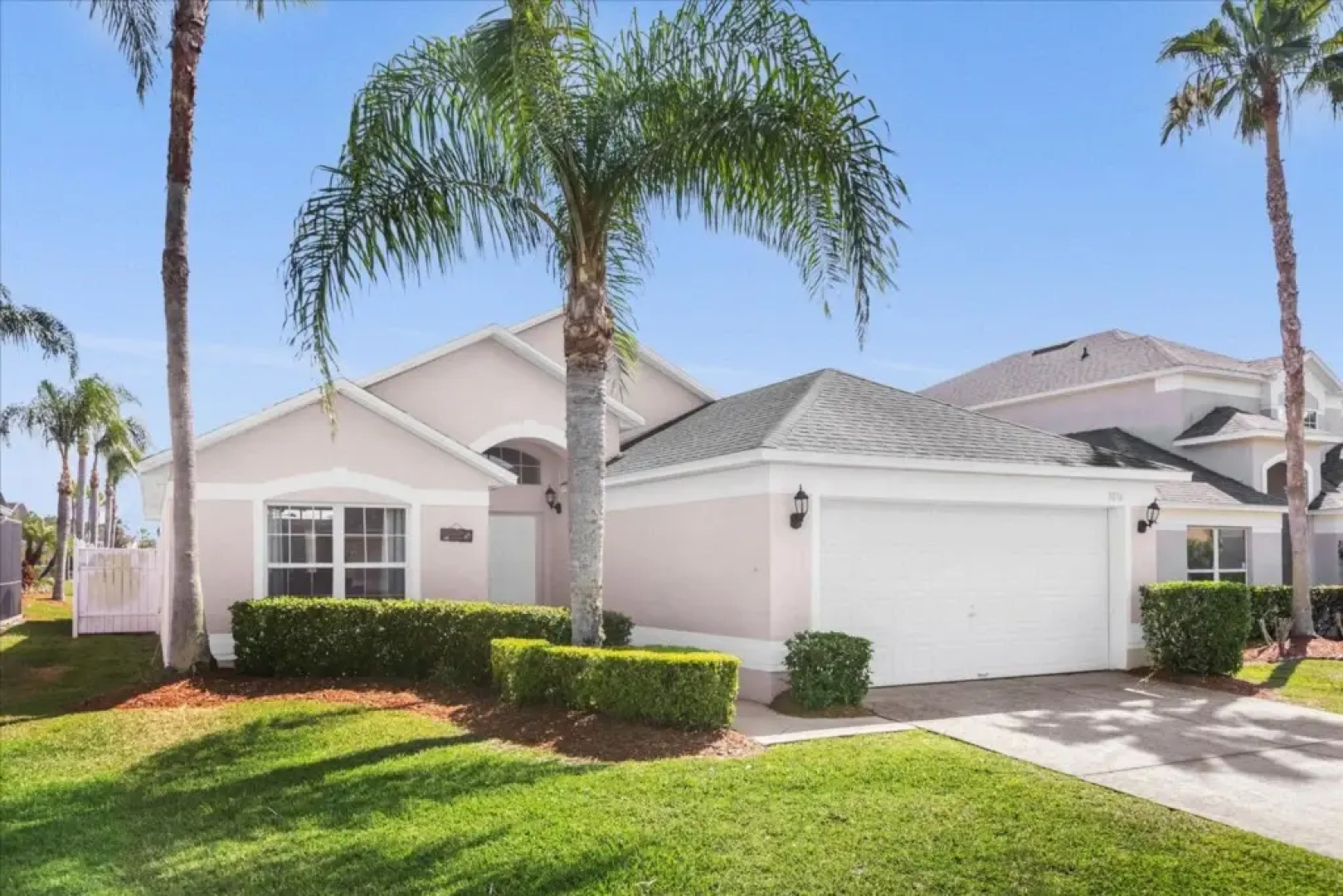 3 Bedrooms / 2 Bathrooms / Lake Berkley (1076 LB), Kissimmee, US