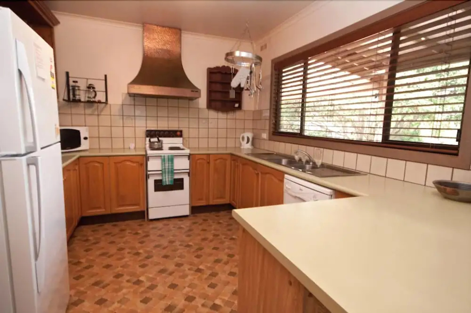 Eastwind on Chinamans Creek