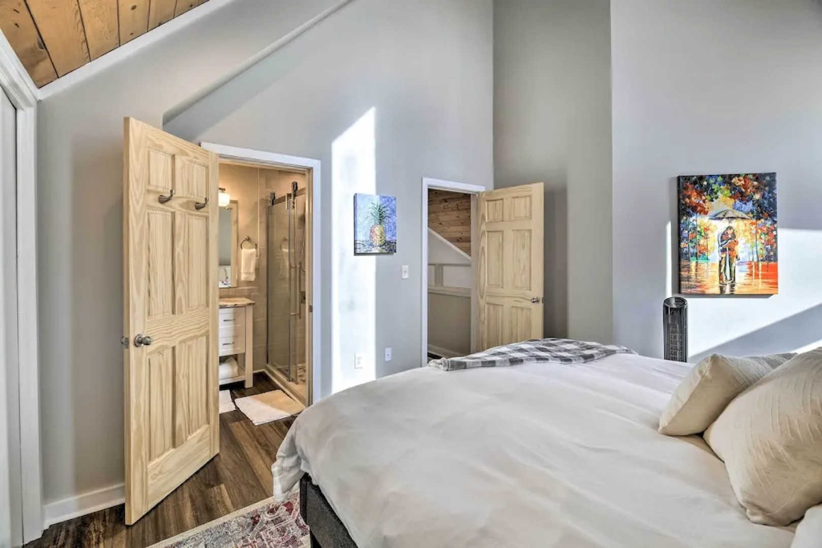 Updated Kingsport Home w/ Deck + Mtn Views!