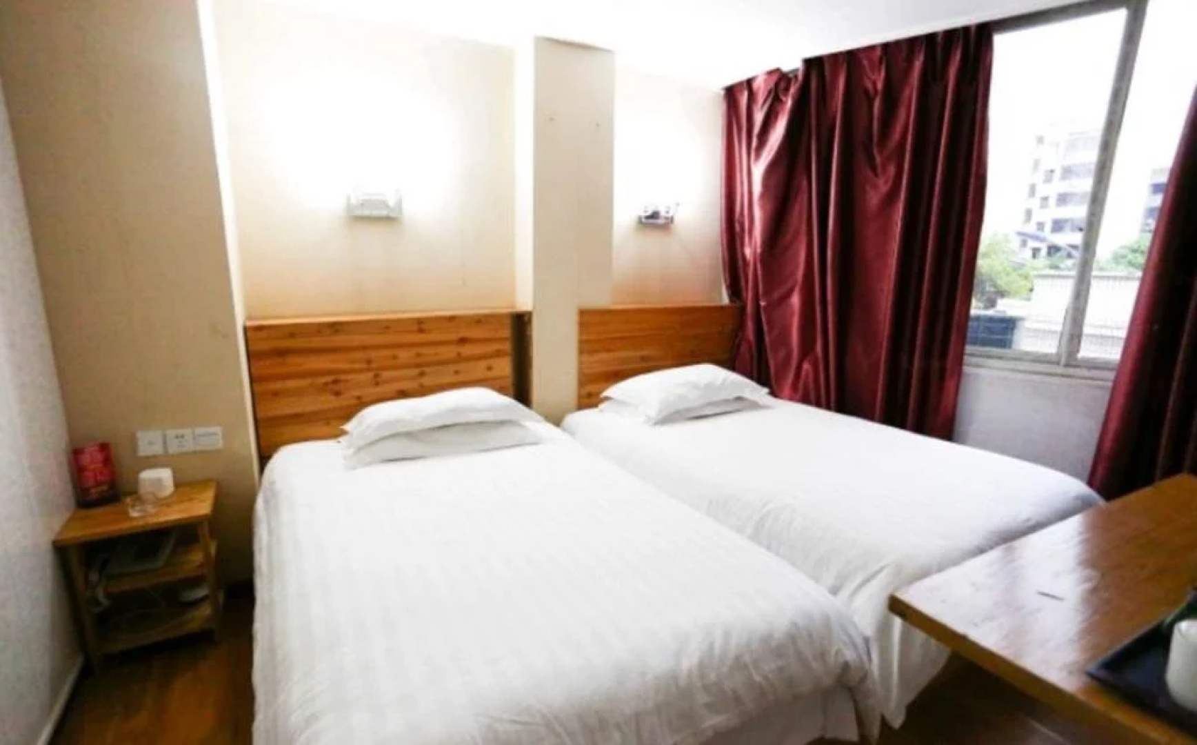 Mianyang Santai Nanhe Business Inn