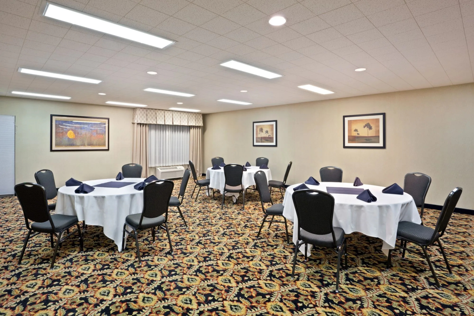 Holiday Inn Express Corvallis-On the River by IHG