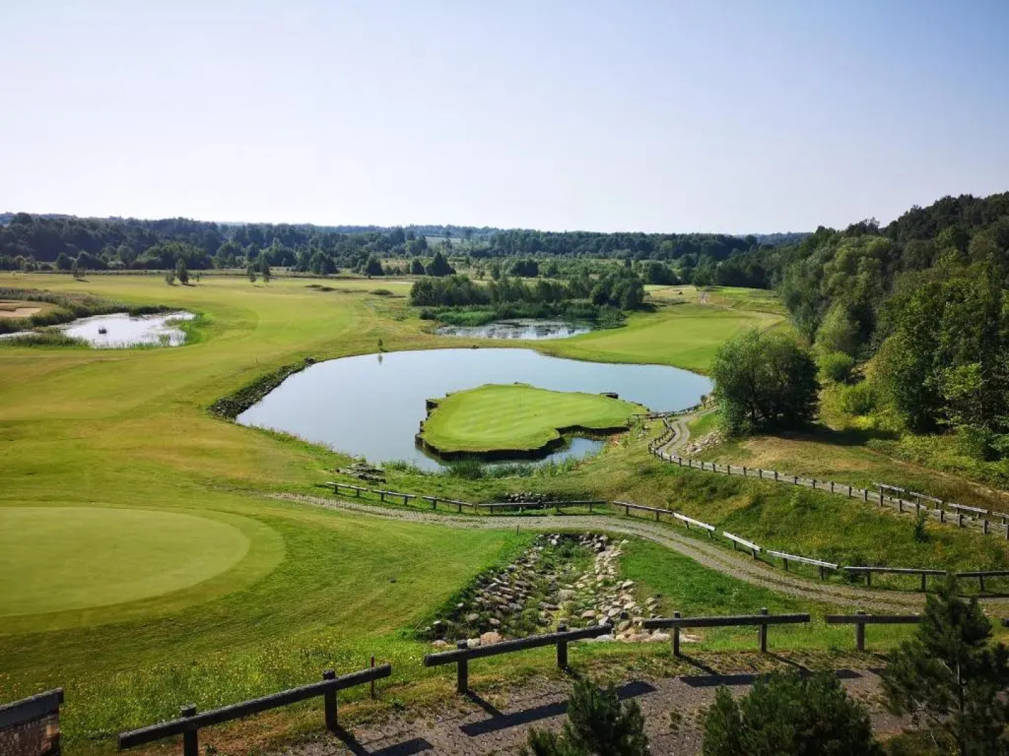 National Golf Resort