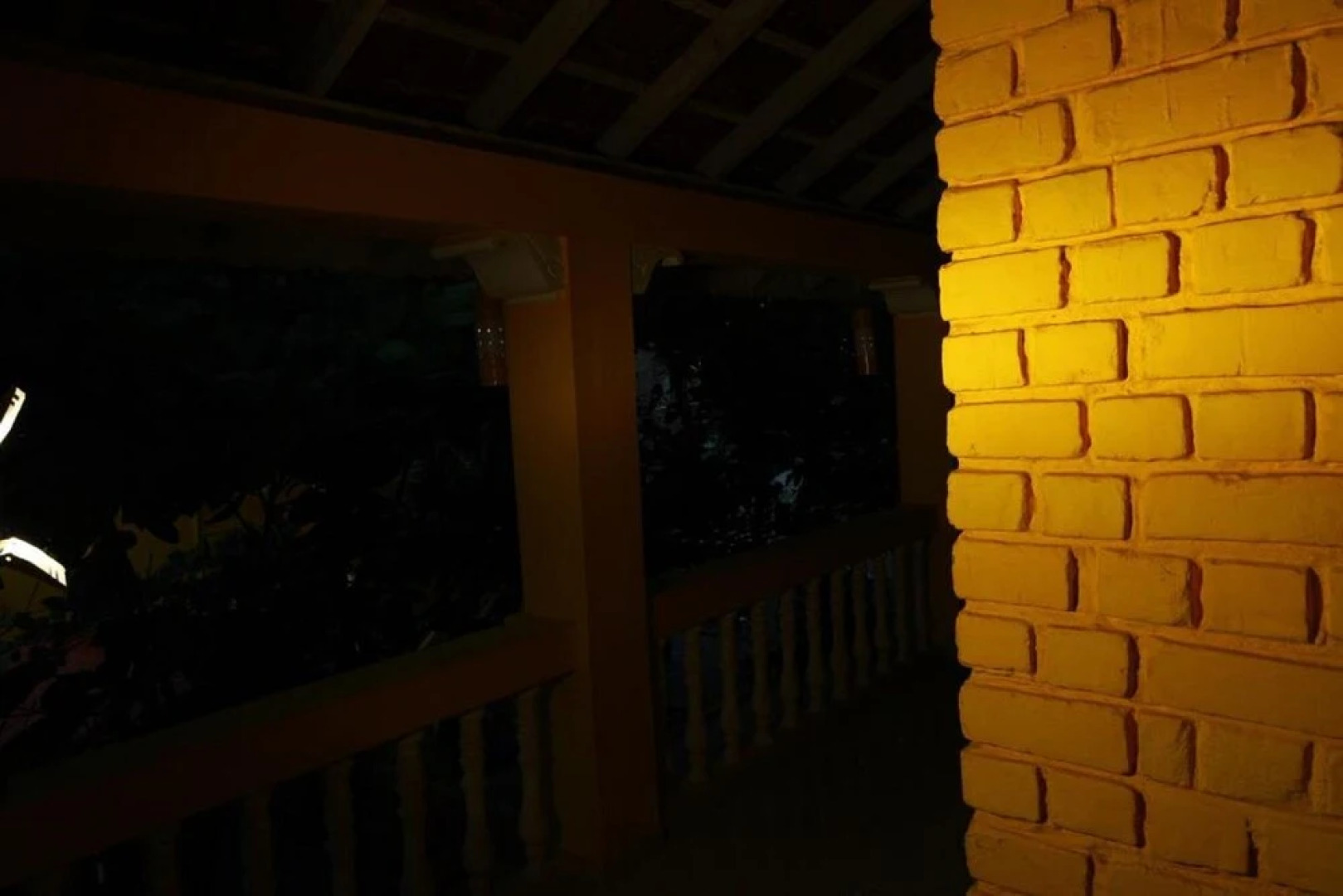 Royal House And Park