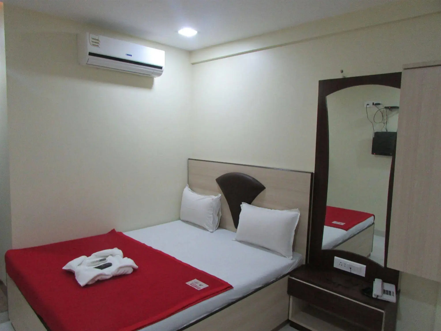 OYO 328 Hotel Royal Grand