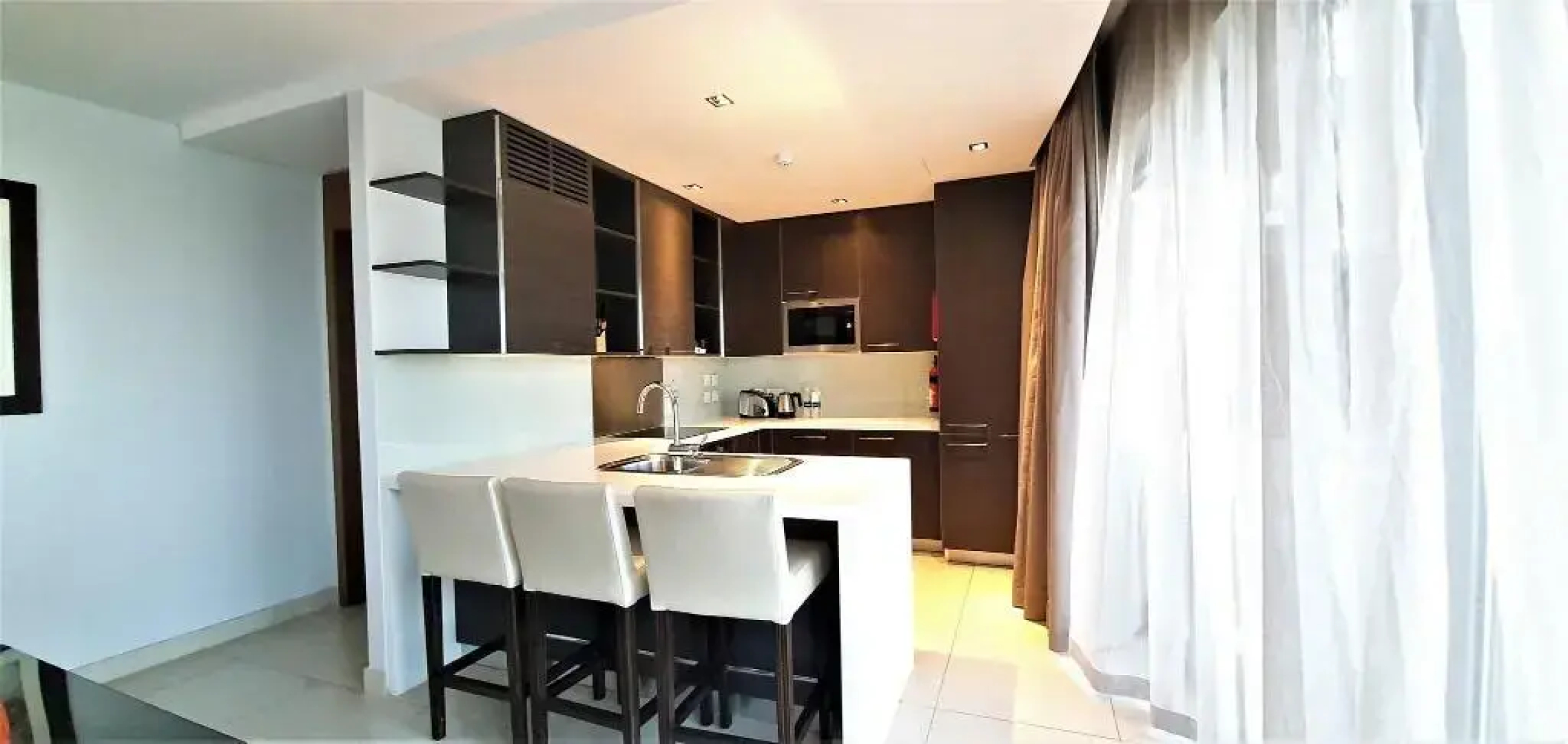 Majestic Arjaan by Rotana Hotel