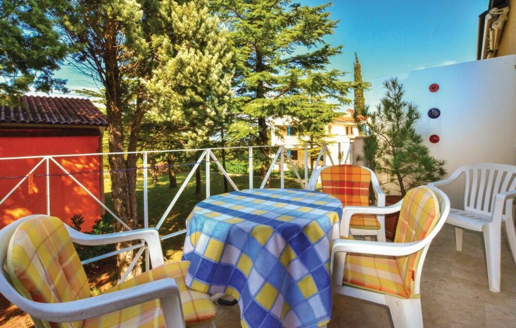 Awesome Home in Izola With Wifi and 1 Bedrooms