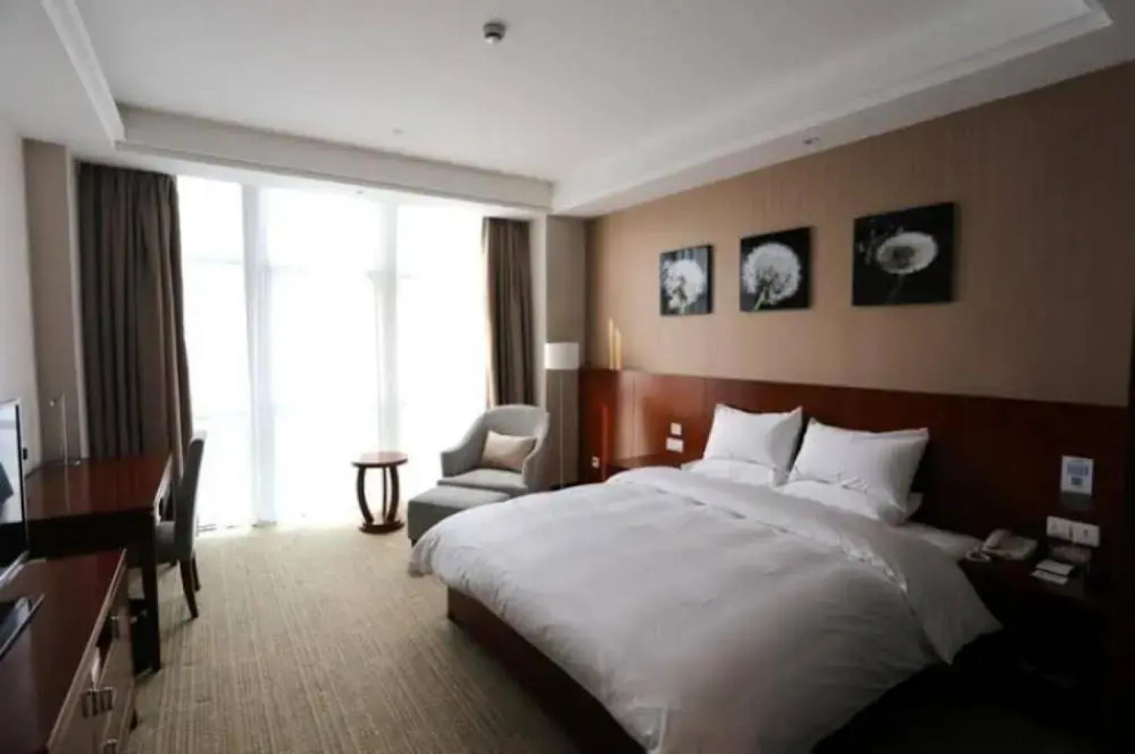 Starway Hotel