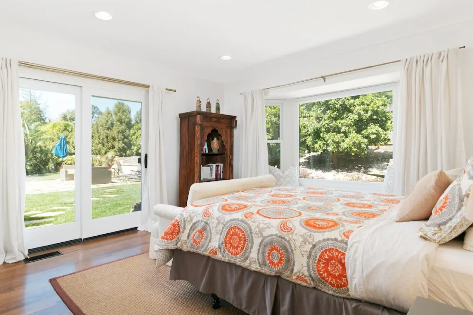 4BR 2 5BA Montecito Luxury Home Pool Sleeps 8 by RedAwning