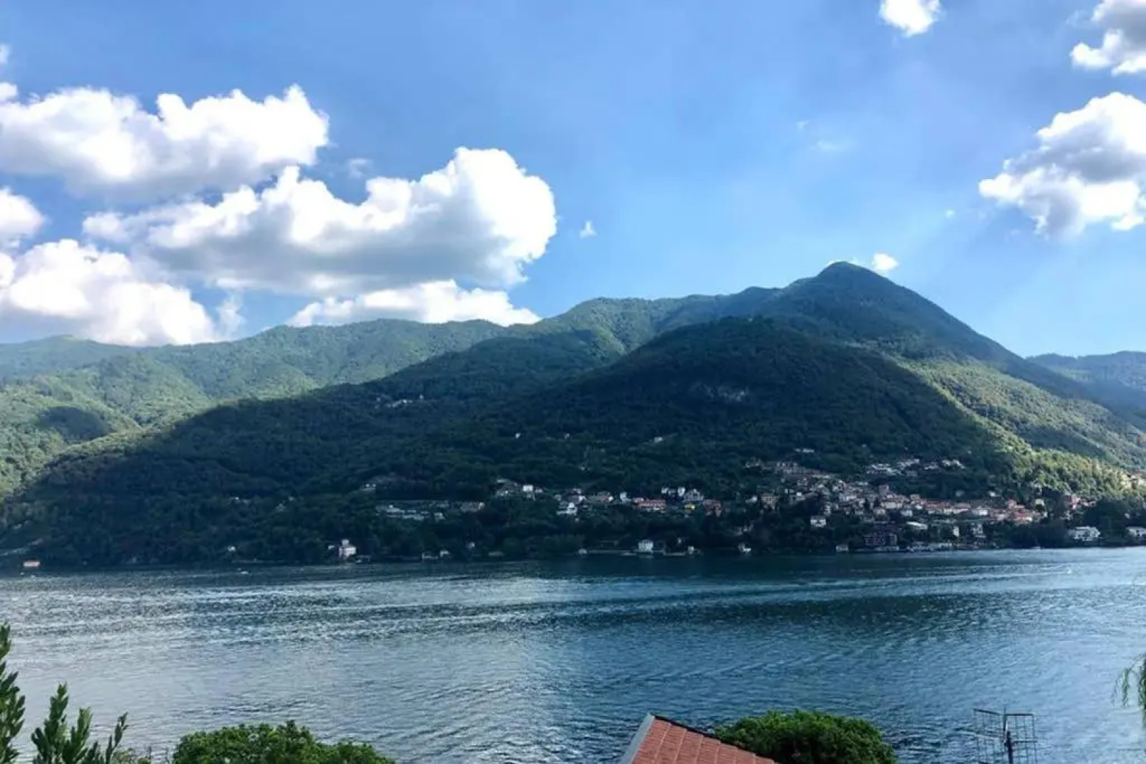 iN-Style apartment Carate Urio