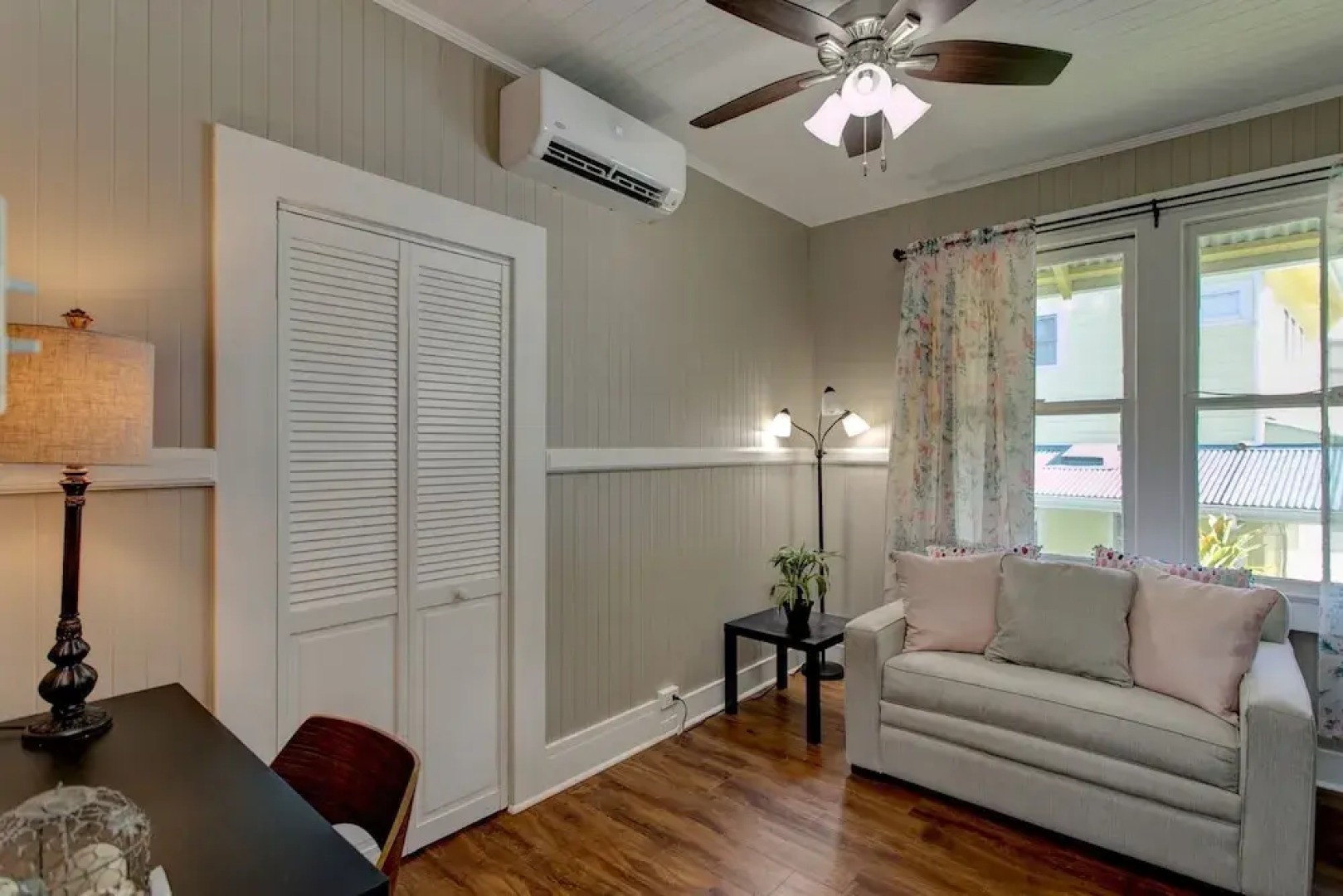 Makani Ea Home 2 Bedroom Home by RedAwning