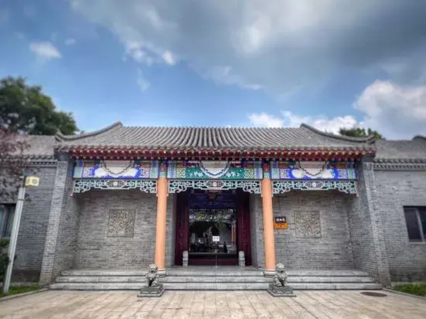 Gaizhou Yujingshan Hot Spring Garden Hotel