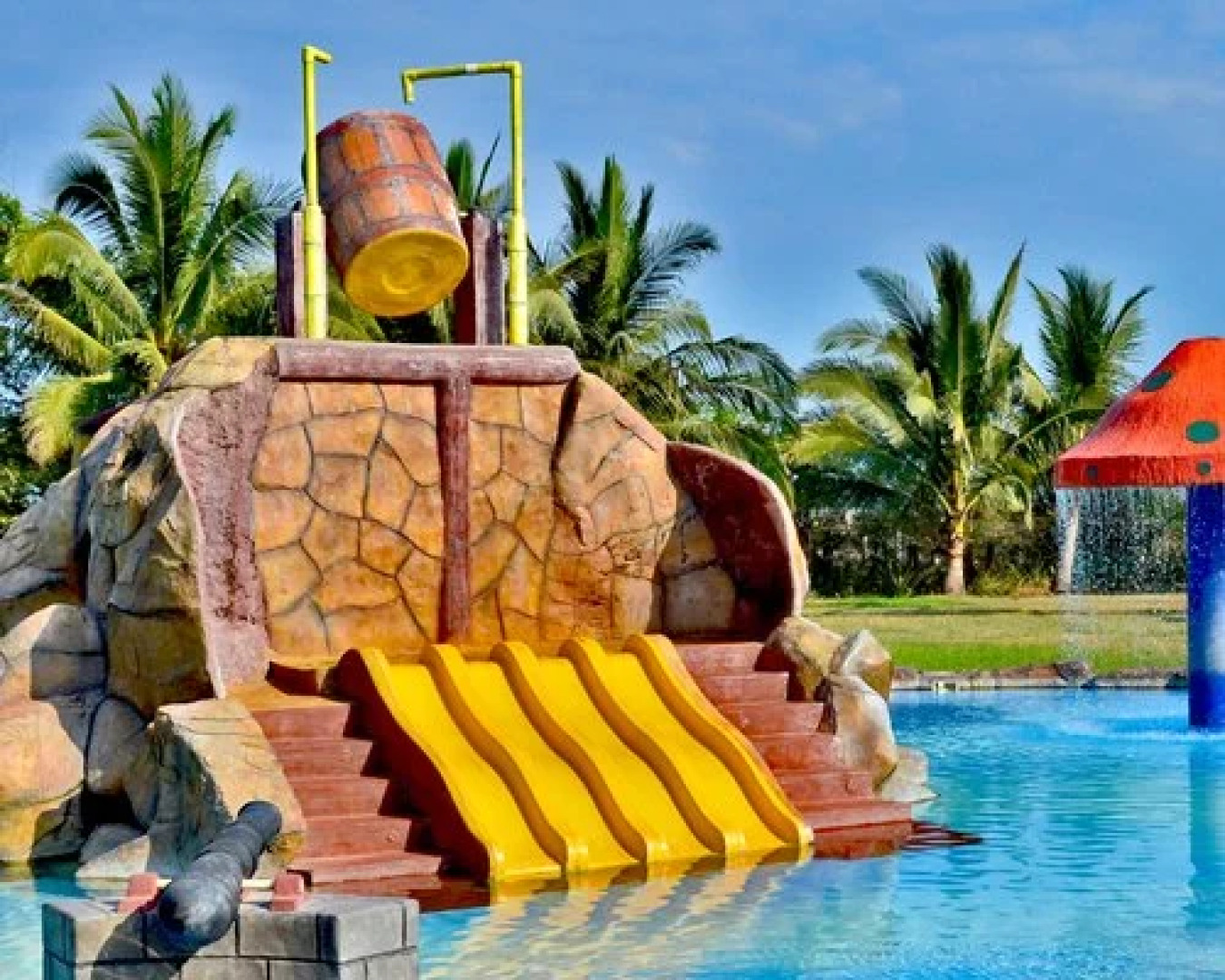 Soleil Pacifico & Antigua, Escuintla, Guatemala