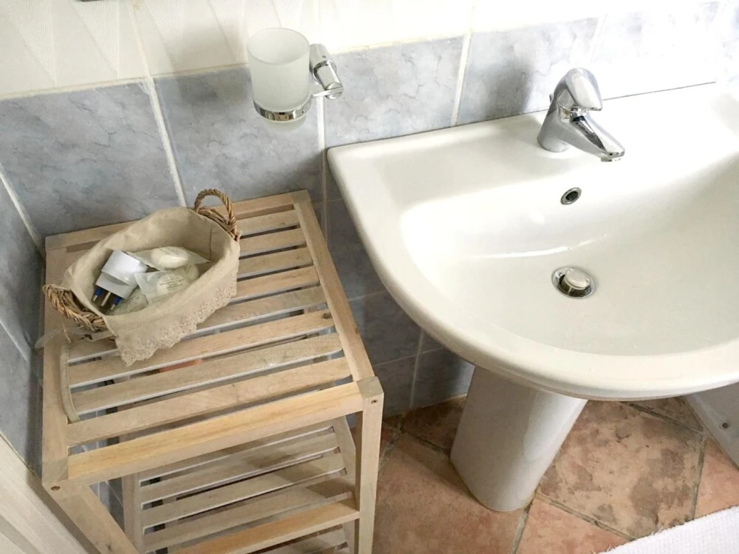 House With one Bedroom in Assemini, With Furnished Garden and Wifi Near the Beach