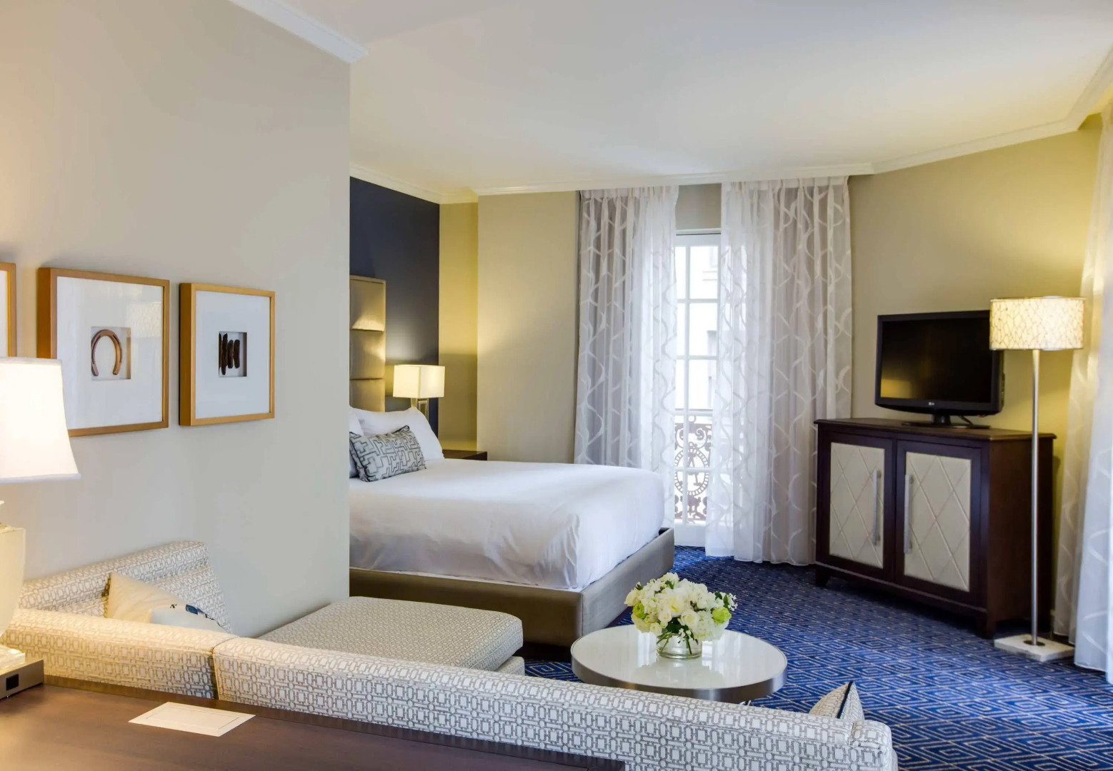 The Adolphus, Autograph Collection