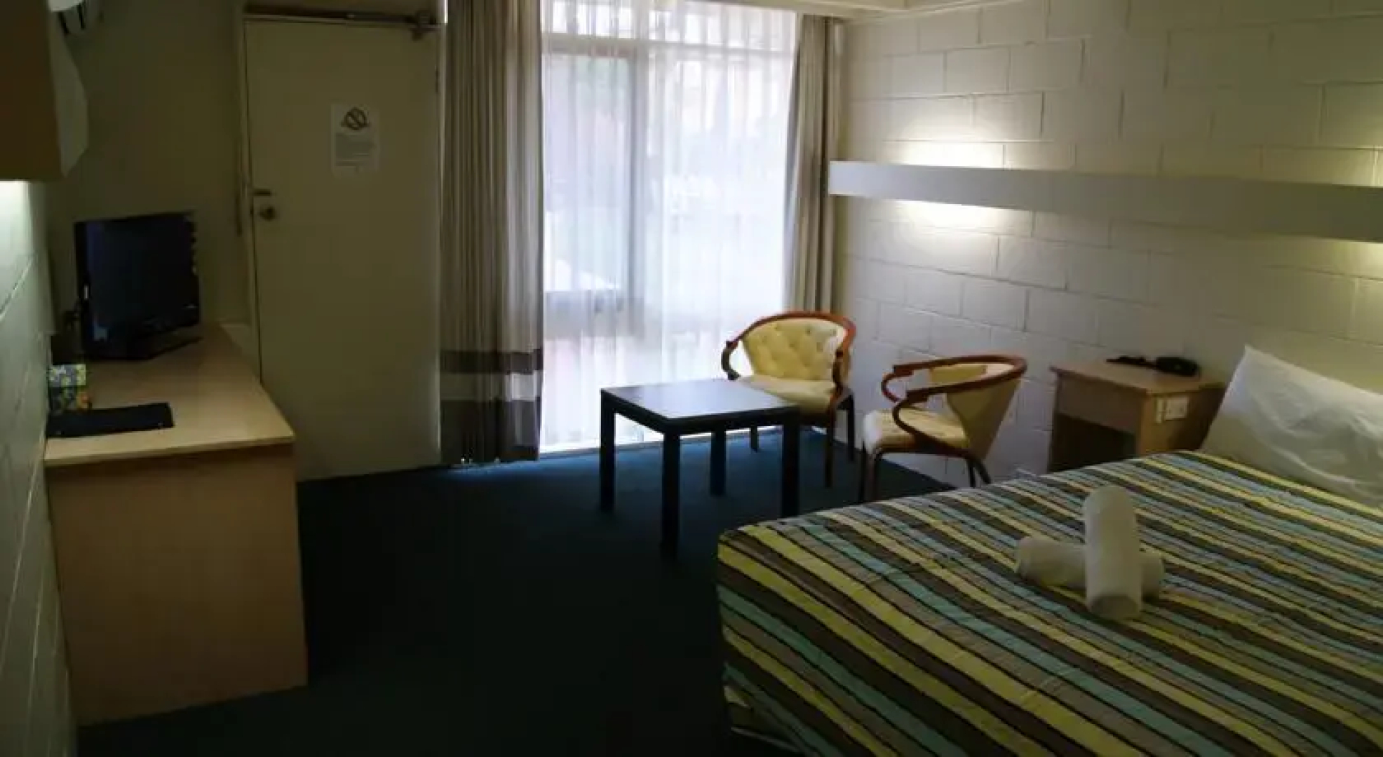 Econo Lodge Absolute Lakes Entrance Motel