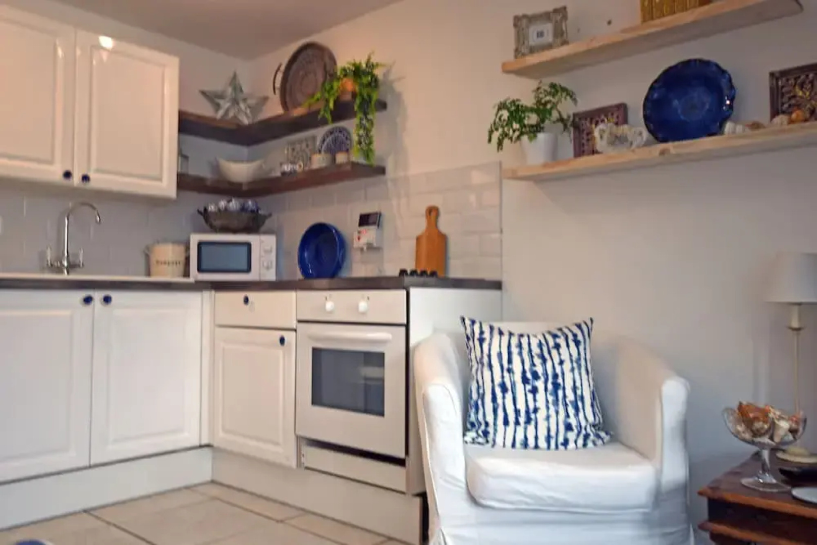 Charming 1-bed Cottage in Pembroke Close to Castle