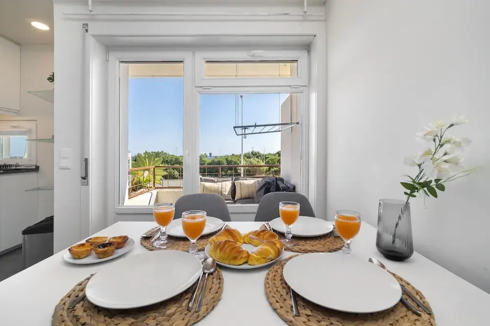 Study & Surf Carcavelos 1-Bed By Beach & Nova Sbe