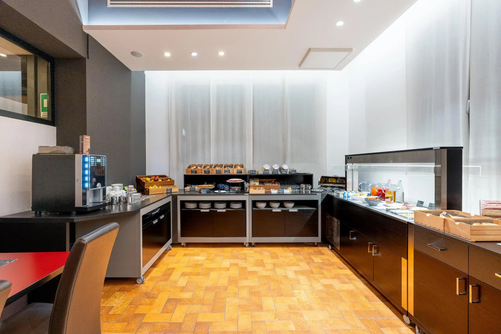 Jet Hotel, Sure Hotel Collection by Best Western