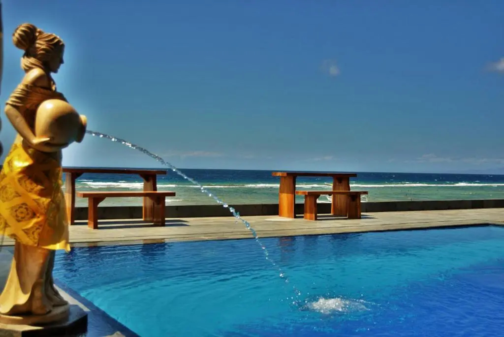 Pradana Beach Inn Luxury