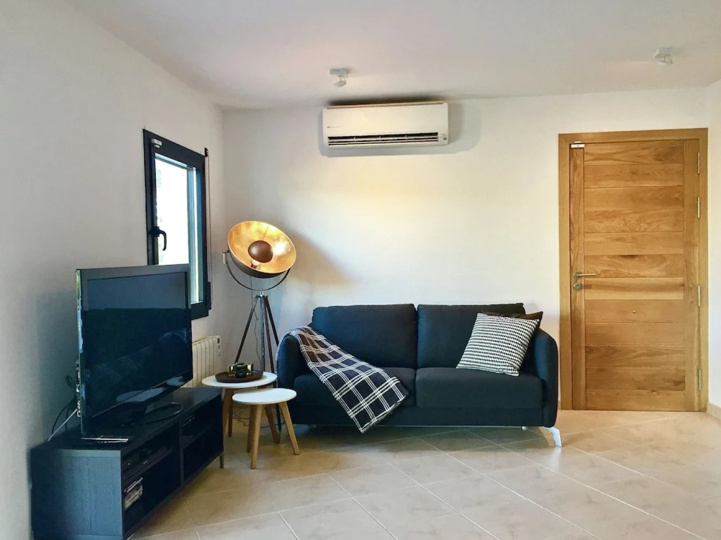 Luxurious house with private pool and fantastic view for 6 people in Olivella