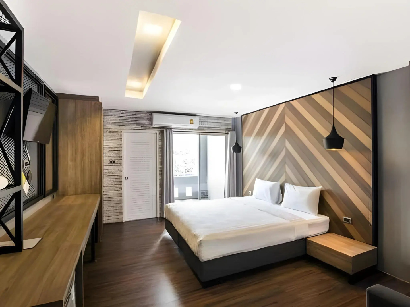 The Circle Hotel