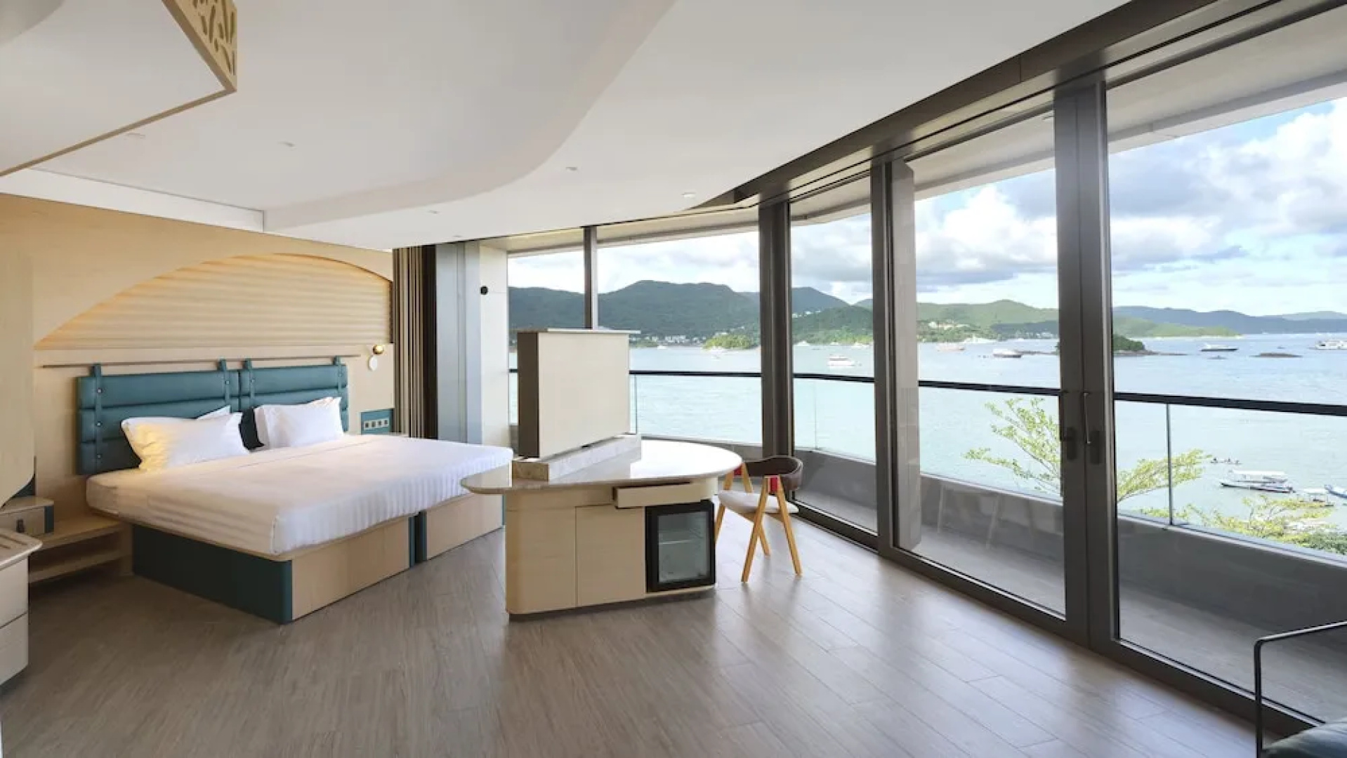 WM Hotel Hong Kong, Vignette Collection by IHG