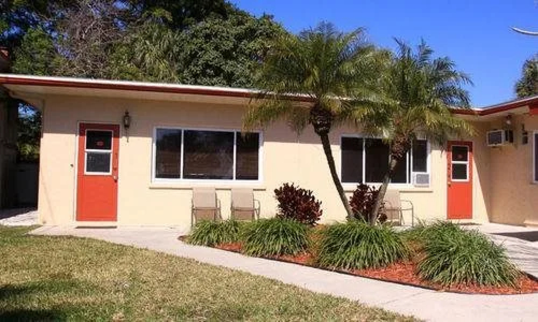 Bamboo Beach Club #202 Apartment