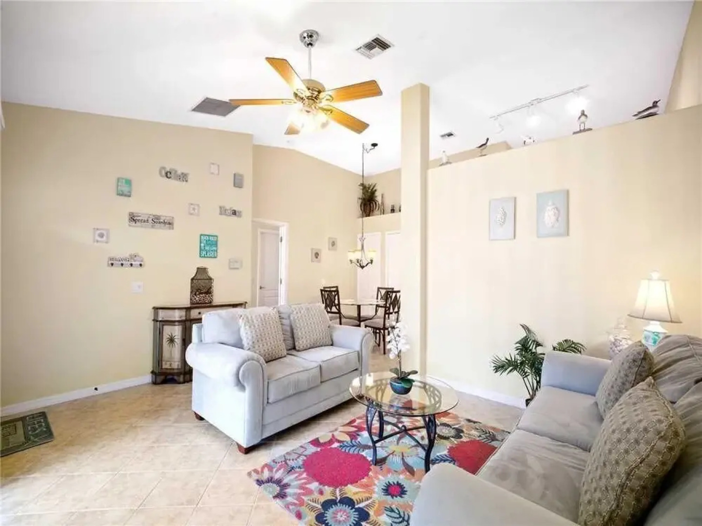 L'Pavia - Two Bedroom Condo