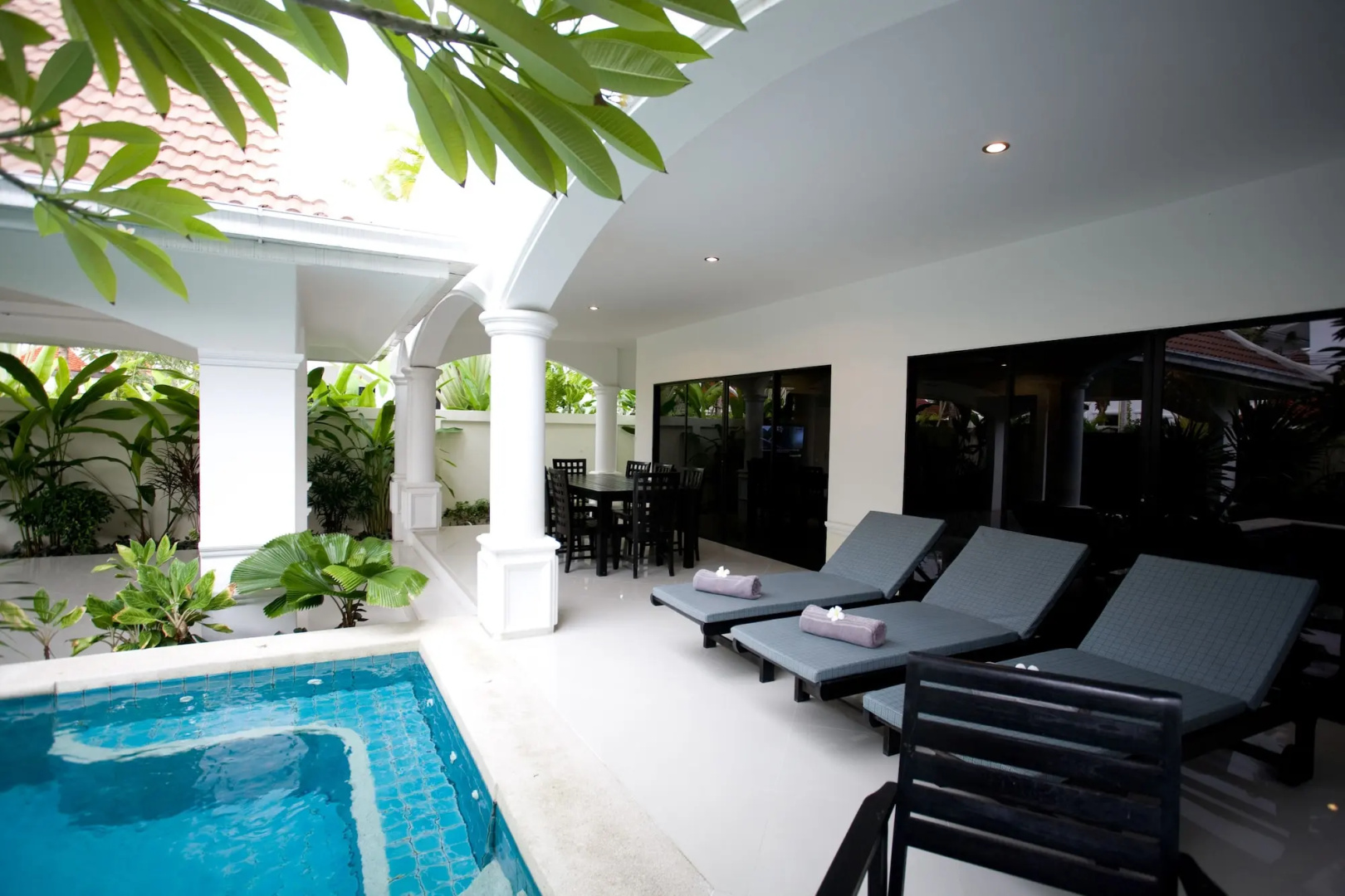 Palm Grove Resort