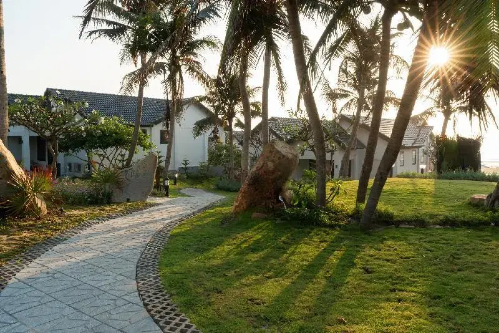 Edensee Kega Beach Resort