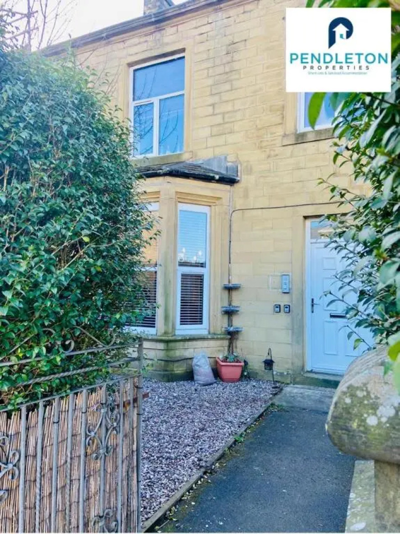 LEISURE, BUSINESS Stays 1 Bed Flat W Parking