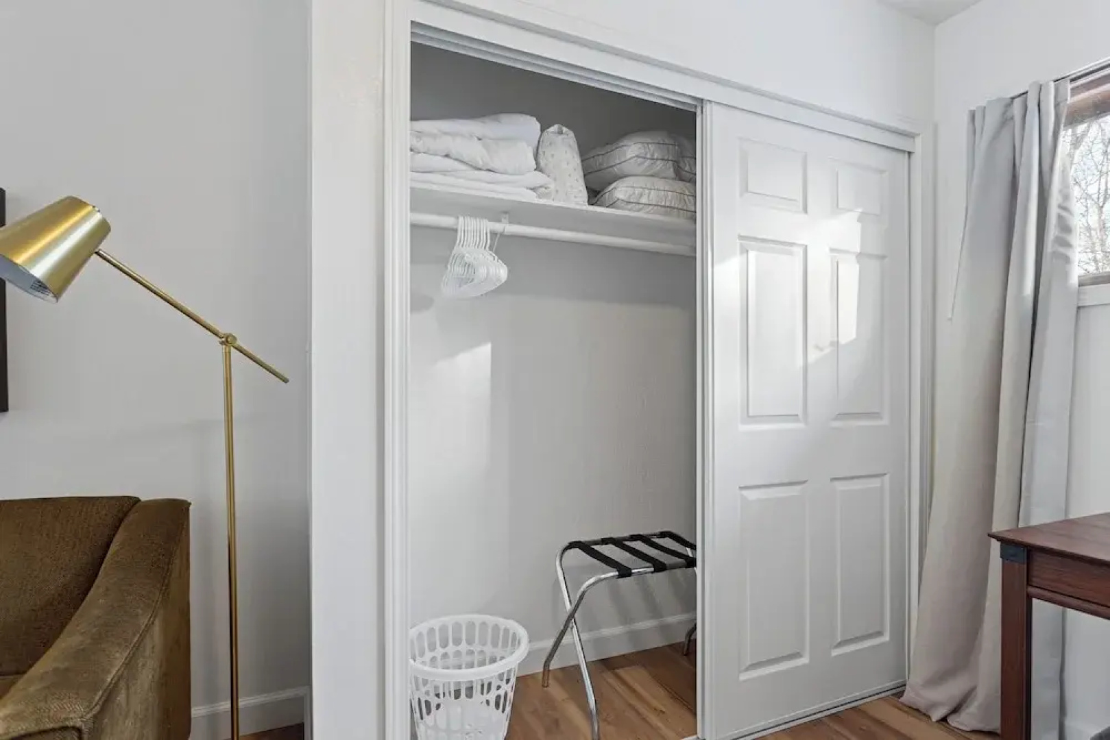 Serene Palmer Home: Walk to Downtown & Riverfront!