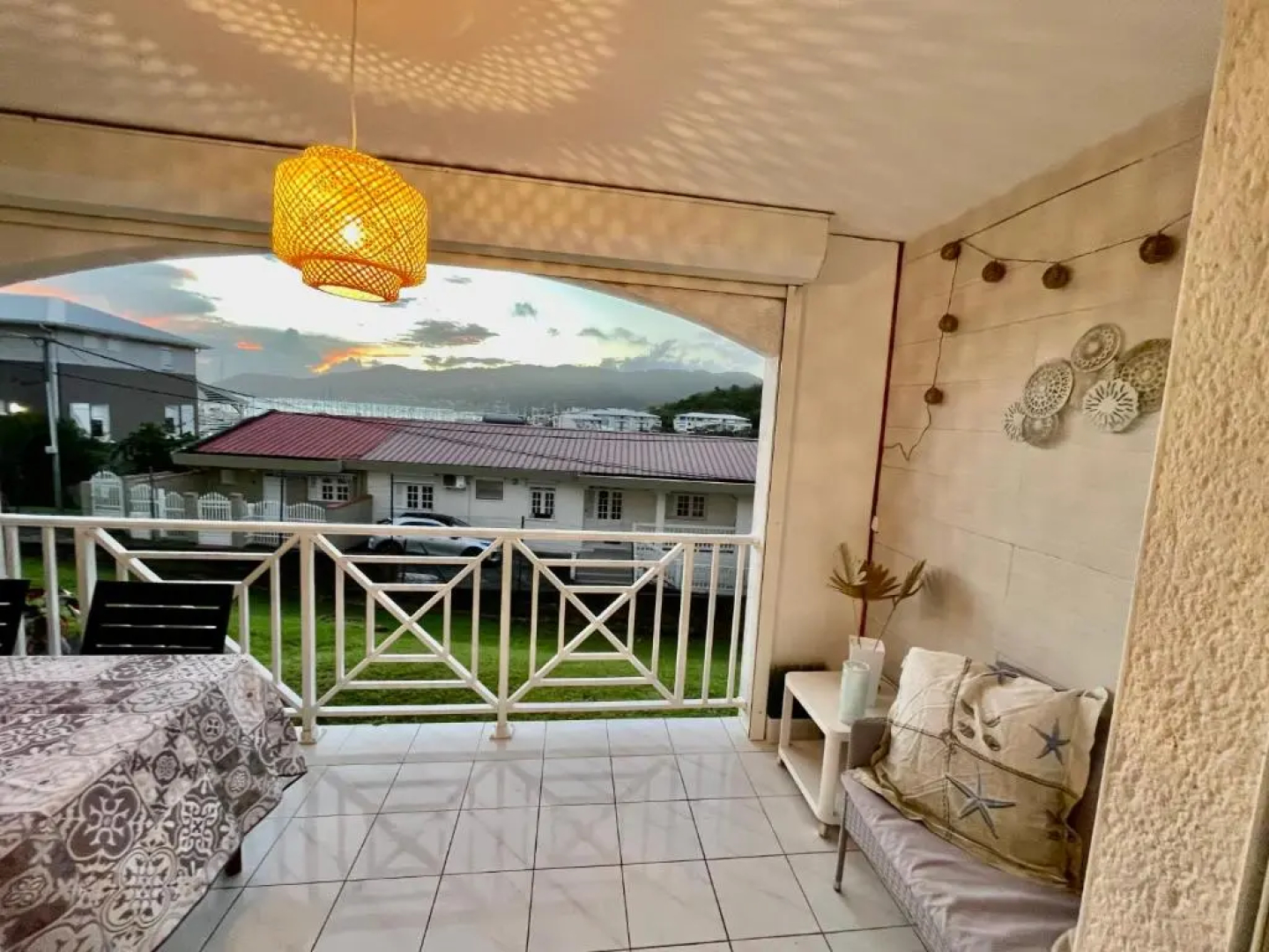 Studio dans résidence avec piscine proche marina