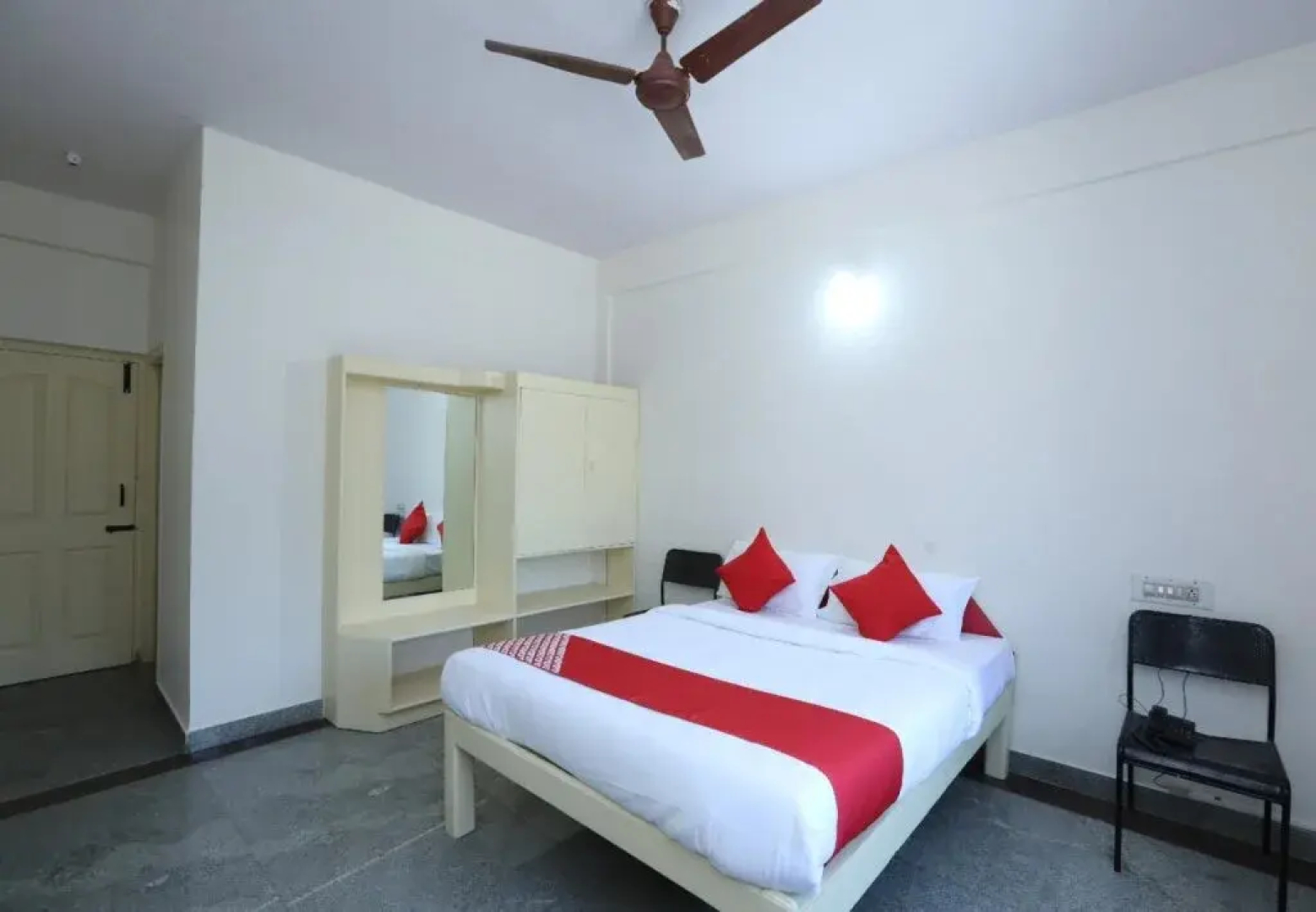 Riviera Residency by OYO Rooms
