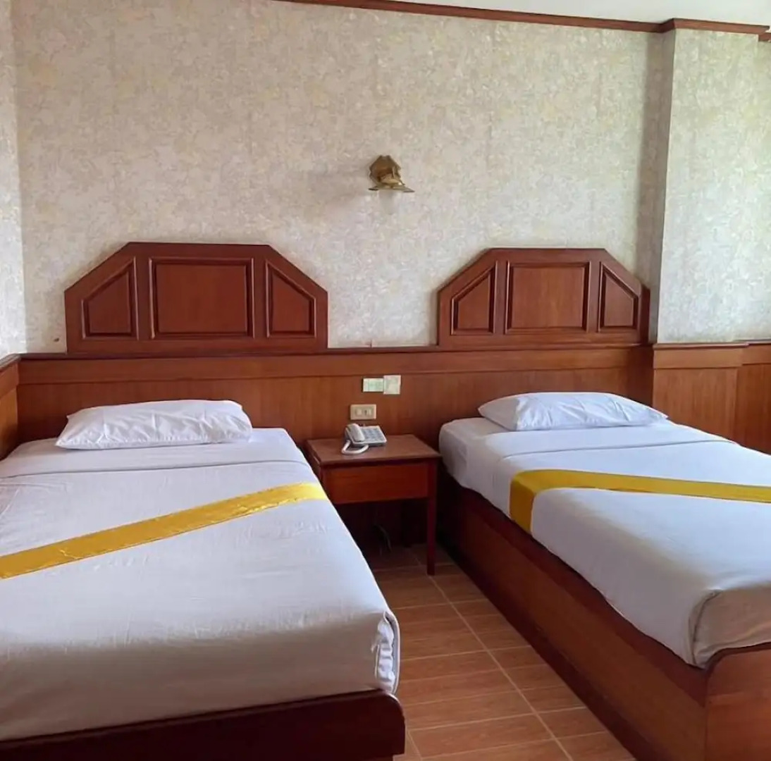 Sakol Grand Palace Hotel