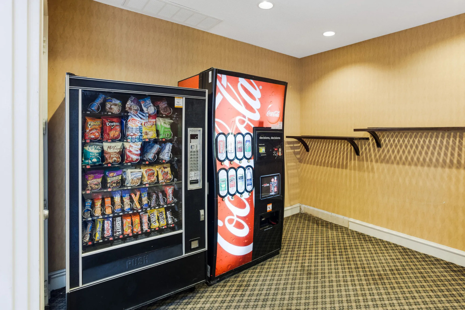 Rodeway Inn & Suites South of Fiesta Park