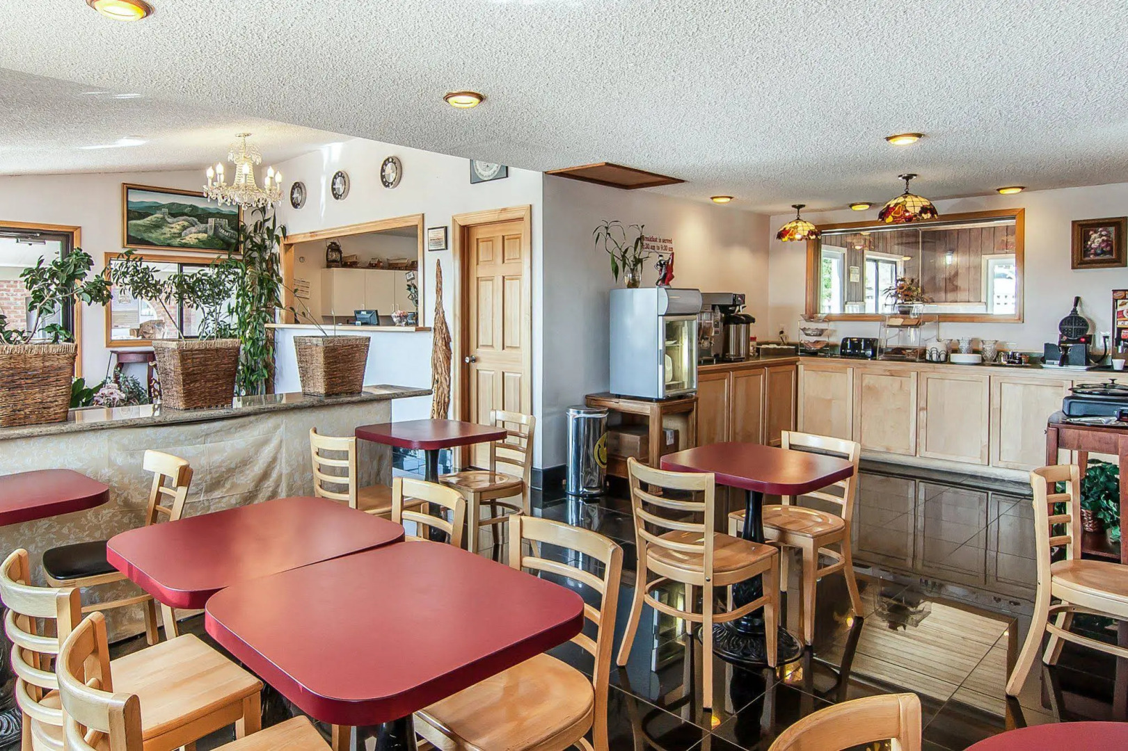 Econo Lodge Inn & Suites Madras