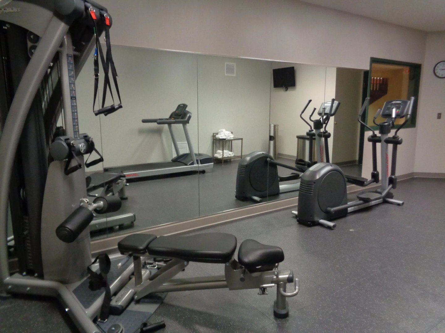 Country Inn & Suites by Radisson, Brooklyn Park - Brooklyn Center, MN