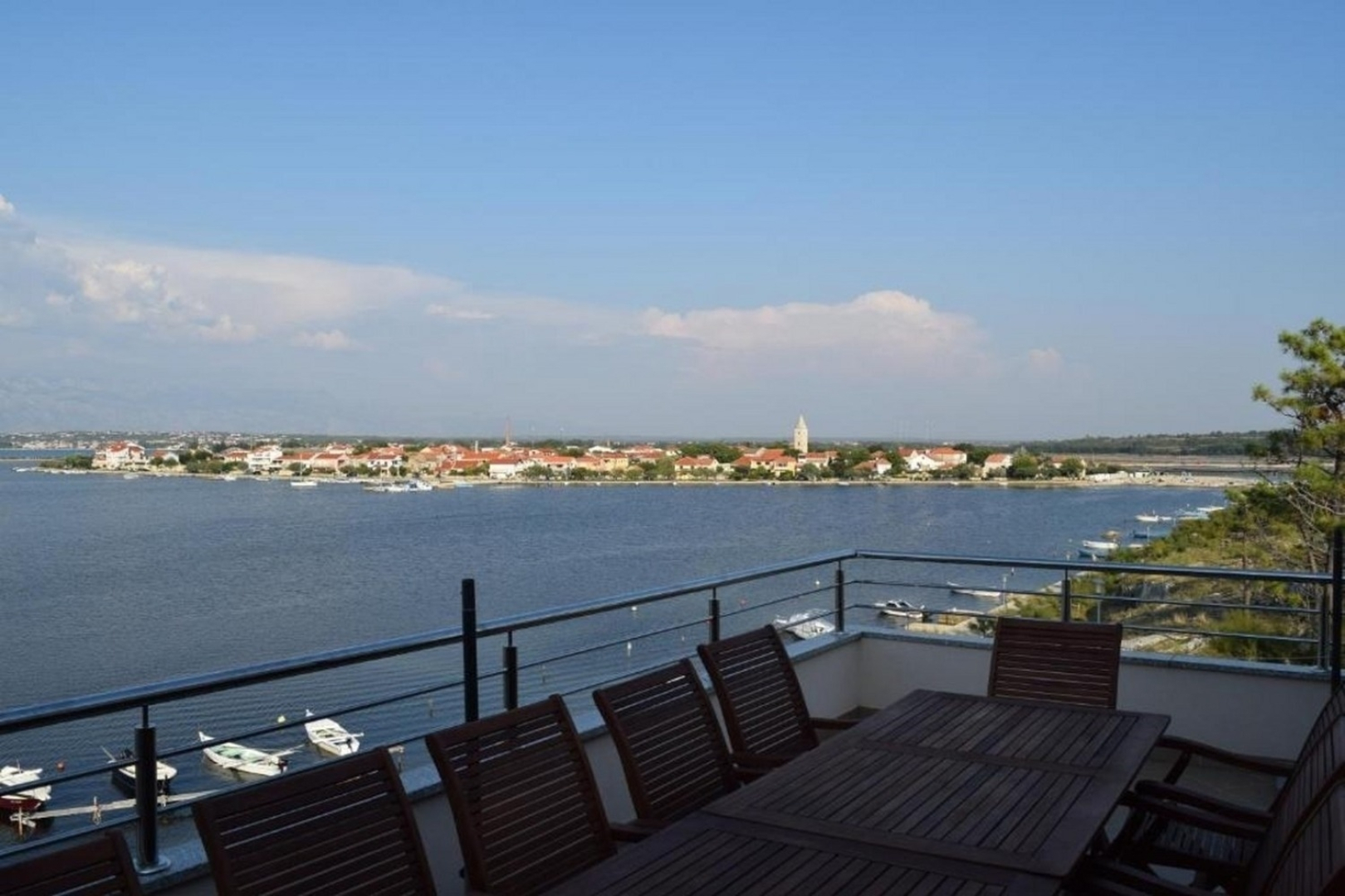 Apartment Ljilja - 10m from the sea with parking: A4 Nin, Zadar riviera