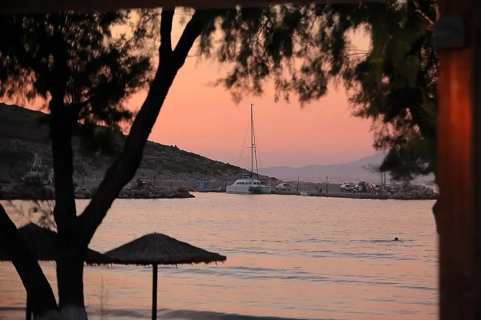 Almiriki Chios Rooms & Apartments