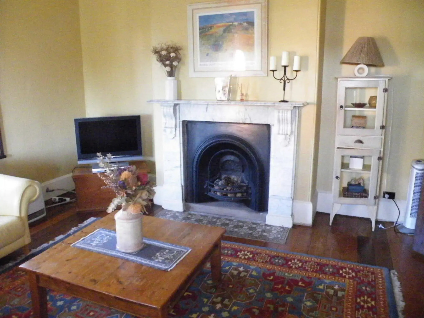 Pacific Heights Holiday Apartments and Munn’s Tower House