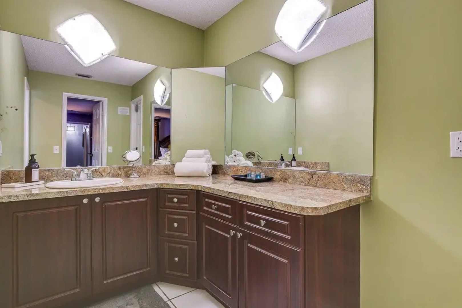 Near Golf & Beaches: Coral Springs Home w/ Yard!